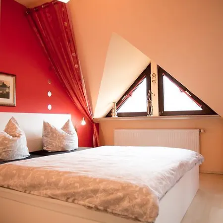 Holiday home Logis Am Park Dessau-Rosslau