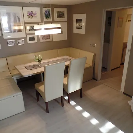 Holiday home Logis Am Park Dessau-Rosslau