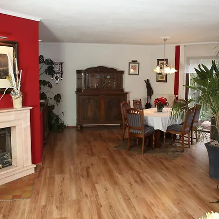 Logis Am Park Holiday home *