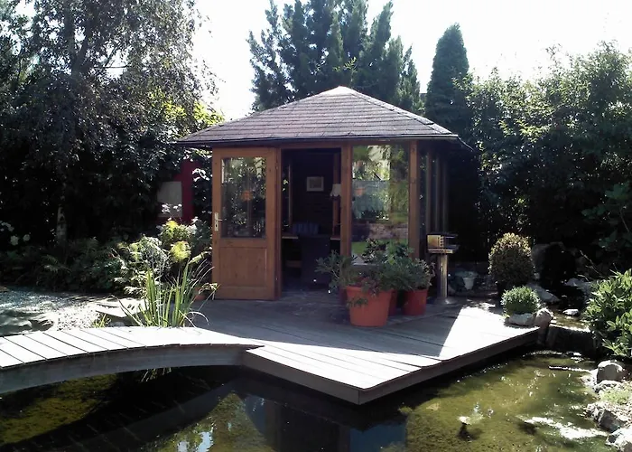 Nyaraló Logis Am Park *